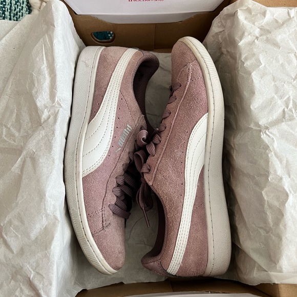 PUMA Ladies Vikky Suede Sneakers - Picture 4 of 7